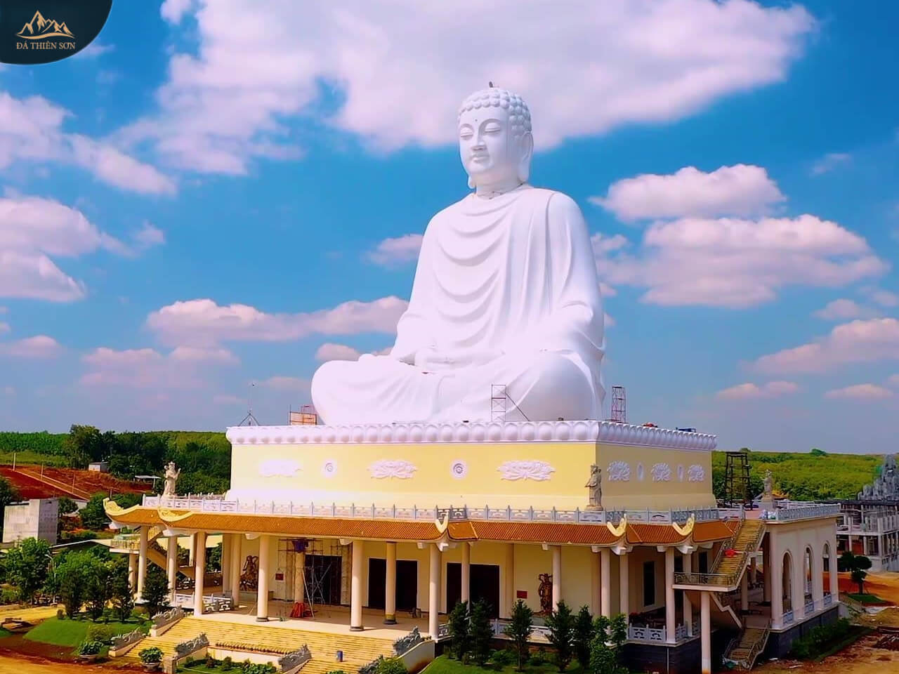 Đá Thiên Sơn - Cơ sở chế tác tượng Phật đá tự nhiên uy tín hàng đầu