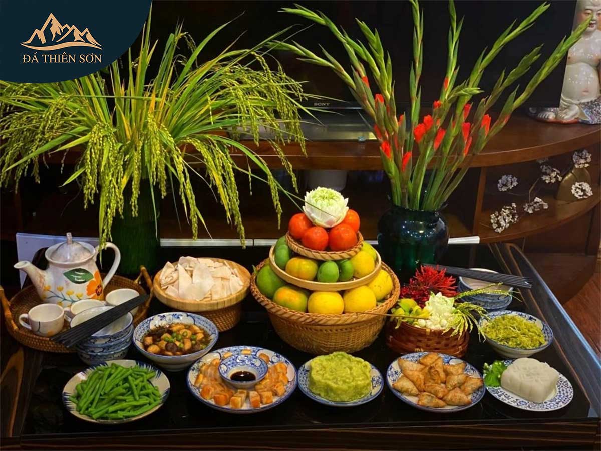 van-khan-gia-tien-ngay-ram-3