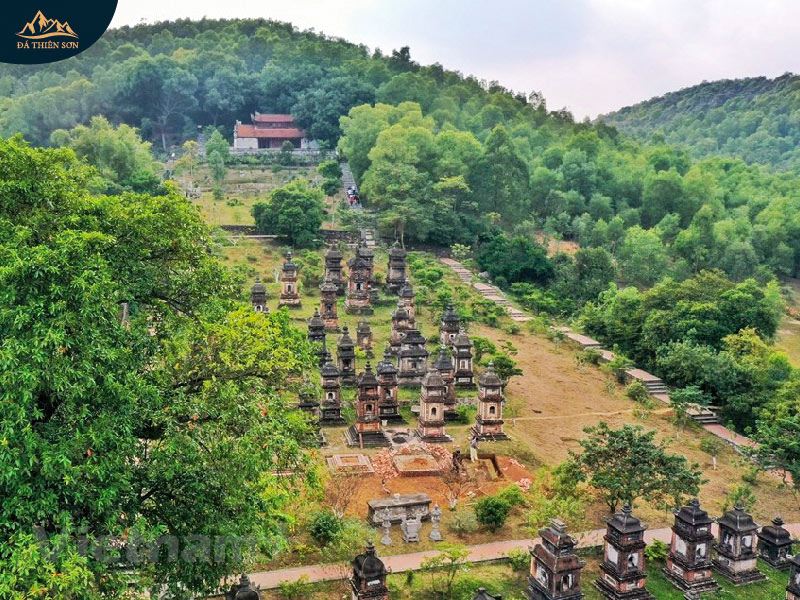 Ngôi chùa có nhiều tháp cổ nhất ở Việt Nam