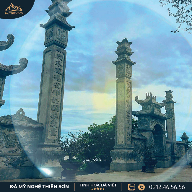 Mẫu cổng tứ trụ uy nghiêm cho đình chùa Việt
