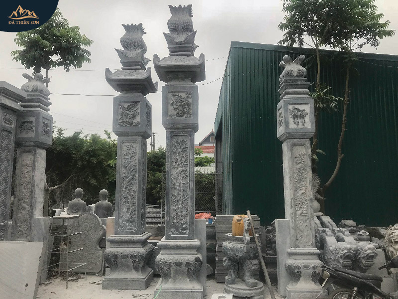 Bộ cột cổng đá vuông cho khu lăng mộ, nghĩa trang gia đình