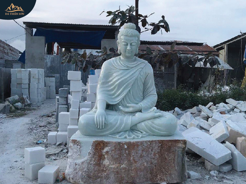 Tượng Phật Đá điêu khắc tại Ninh Vân, 100% đá tự nhiên nguyên khối