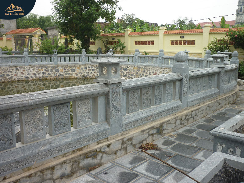 Lan can đá đình chùa có nhiều kích thước khác nhau